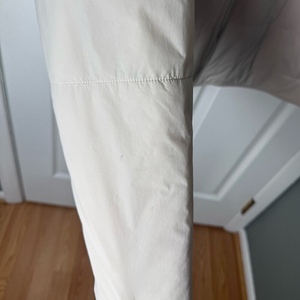 Vuori Canyon Insulated Jacket in Bone XL - Picture 4 of 8